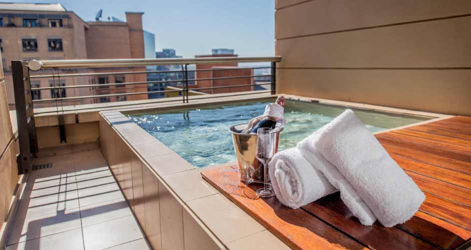 Raphael Penthouse 06