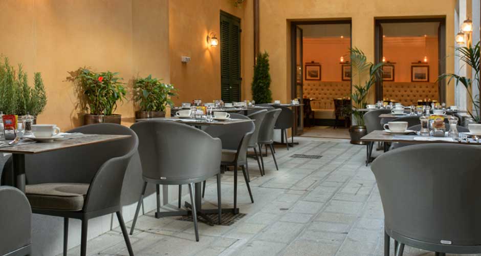 The Palazzo Hotel 09